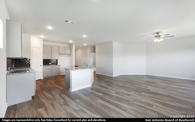 Image 12 of 18 For 3565 Alto Stratus