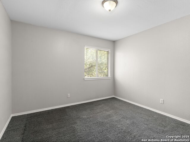 Image 20 of 36 For 3022 Fall Way Dr