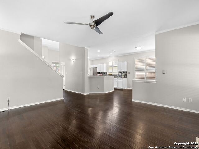 Image 7 of 36 For 3022 Fall Way Dr