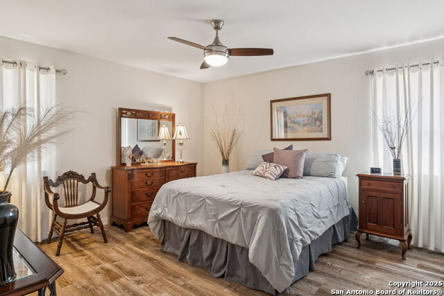 Listing photo id 11 for 2200 Glenn Dr