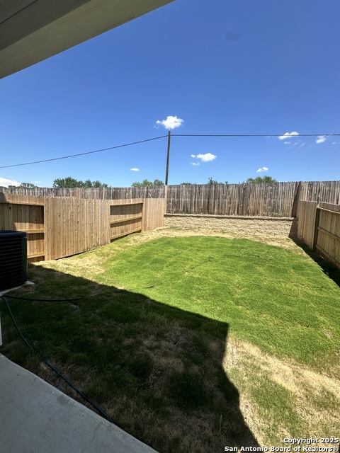 Image 4 of 21 For 7544 Briarwood Pass  102