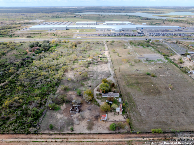 Image 7 of 11 For 14988 Us Highway 281 S