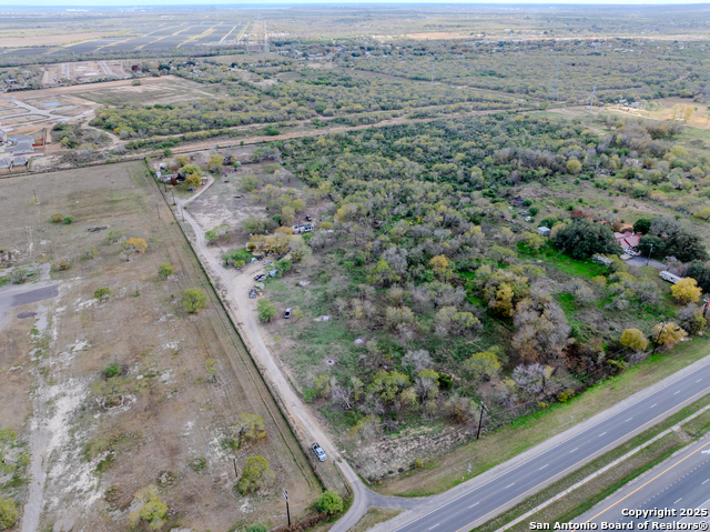 Image 8 of 11 For 14988 Us Highway 281 S