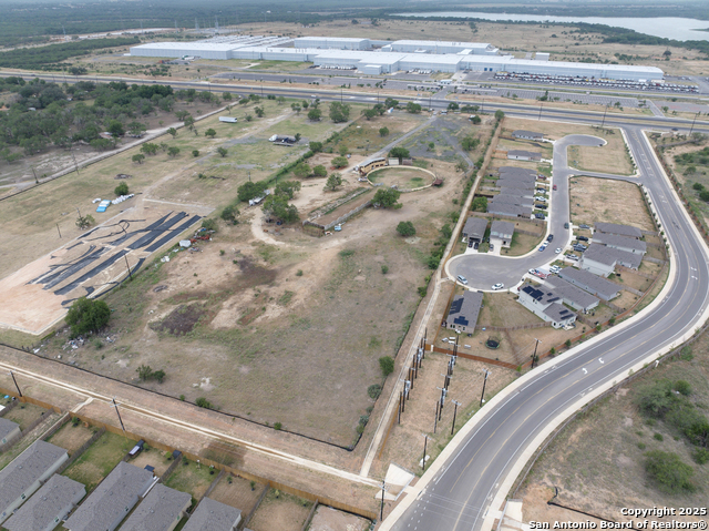 Listing photo id 5 for 14524 Us Highway 281 S