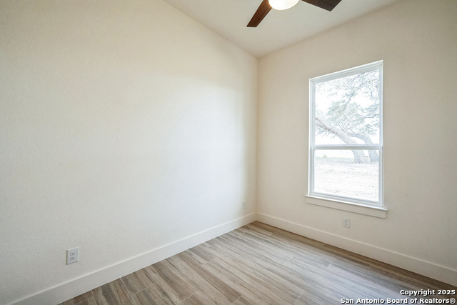 Image 11 of 50 For 313 Firewheel