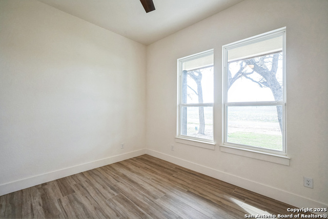 Image 22 of 50 For 313 Firewheel