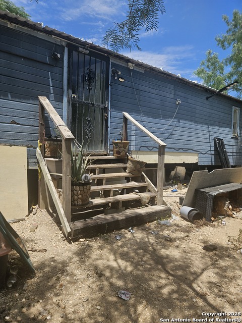 Listing photo id 0 for 16518 Us Highway 281 S