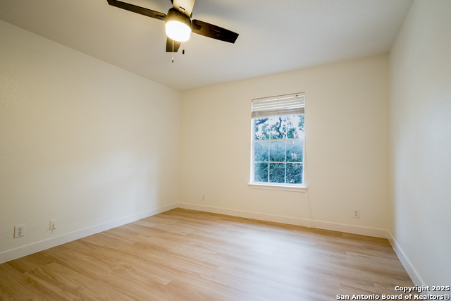 Image 26 of 39 For 7831 Dunhill Coach