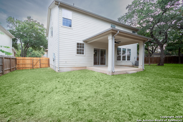 Image 34 of 39 For 7831 Dunhill Coach