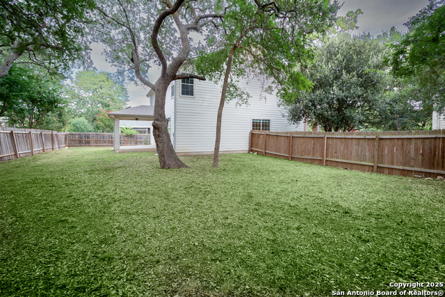 Image 37 of 39 For 7831 Dunhill Coach