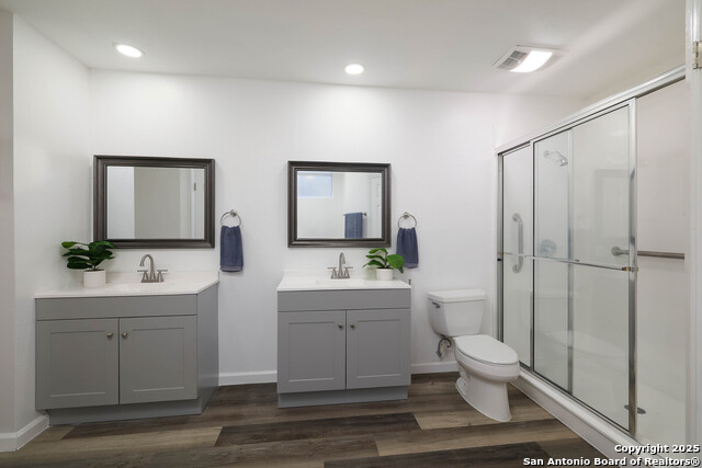 Image 13 of 19 For 3323 Coral Grove