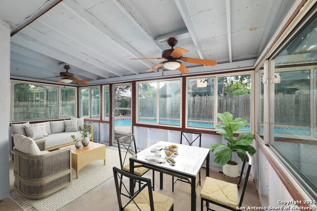 Image 18 of 19 For 3323 Coral Grove