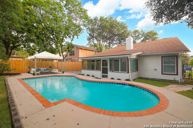 Image 4 of 19 For 3323 Coral Grove