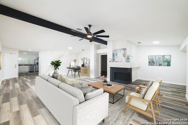 Image 5 of 19 For 3323 Coral Grove