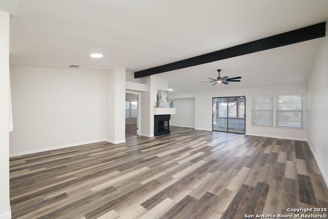 Image 6 of 19 For 3323 Coral Grove
