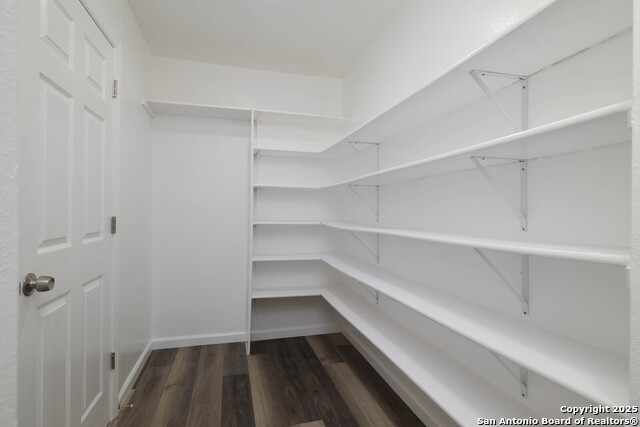 Image 9 of 19 For 3323 Coral Grove