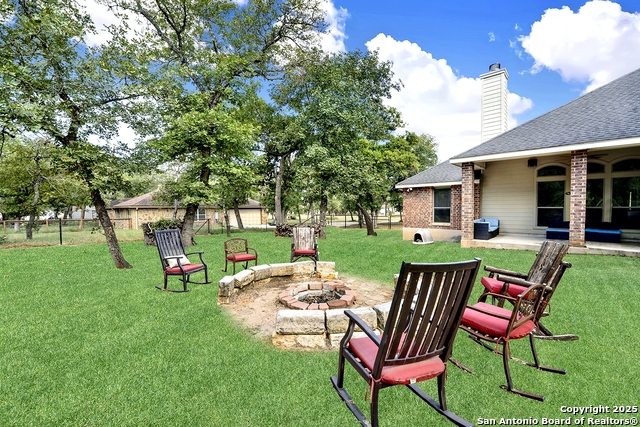 Listing photo id 30 for 162 Champions