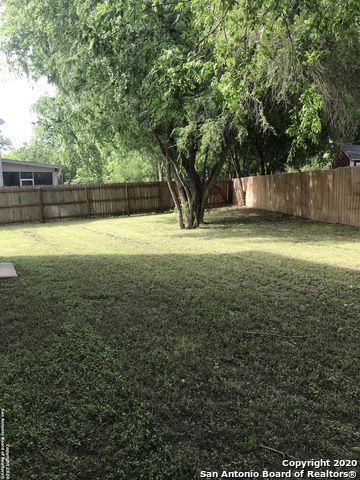 Image 14 of 17 For 11005 Crystal Plain