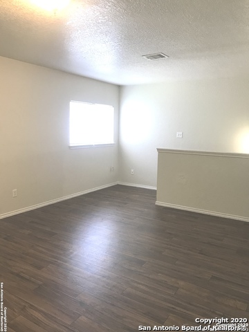 Image 8 of 17 For 11005 Crystal Plain