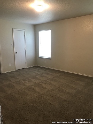 Image 9 of 17 For 11005 Crystal Plain