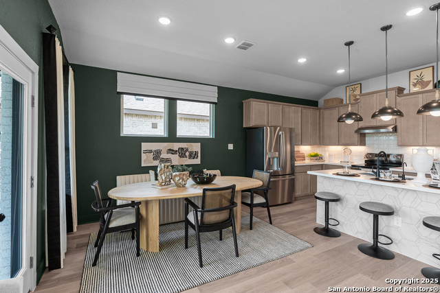 Image 22 of 47 For 229 Sasparilla