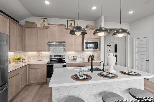 Image 25 of 47 For 229 Sasparilla