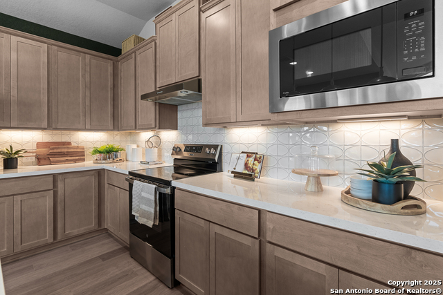 Image 26 of 47 For 229 Sasparilla