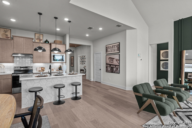 Image 30 of 47 For 229 Sasparilla