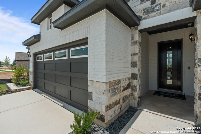 Image 5 of 47 For 229 Sasparilla