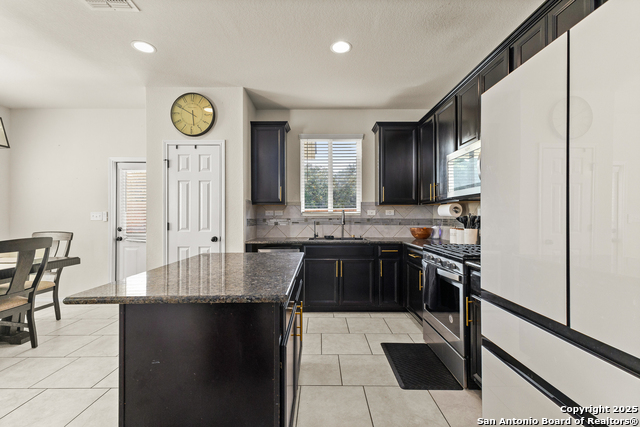 Image 16 of 33 For 1447 Polydora