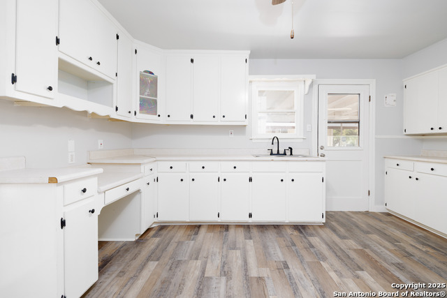 Listing photo id 23 for 609 15th