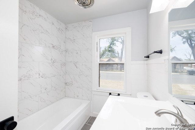 Listing photo id 6 for 609 15th