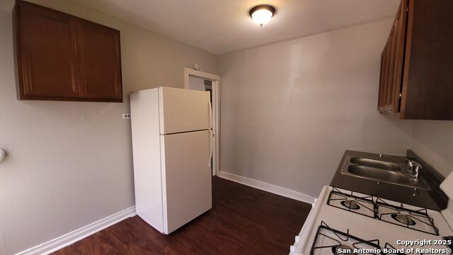 Image 7 of 13 For 218 Claremont Ave  1
