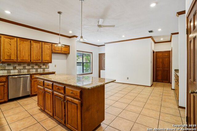 Image 14 of 63 For 1848 Pebble Brook