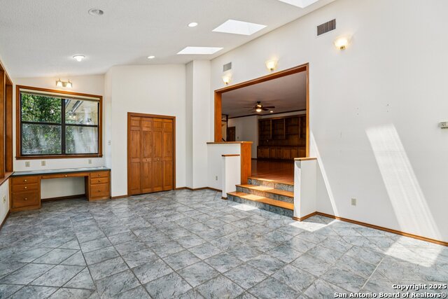 Image 36 of 63 For 1848 Pebble Brook