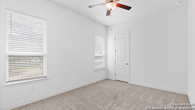 Image 21 of 35 For 2382 Geneseo Oaks
