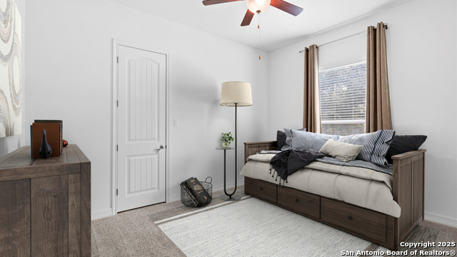 Image 22 of 35 For 2382 Geneseo Oaks
