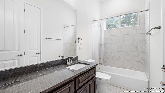 Image 27 of 35 For 2382 Geneseo Oaks
