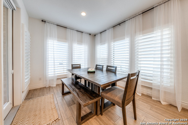 Image 15 of 38 For 9023 Raven Pointe