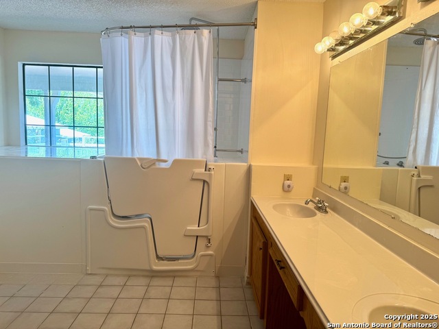 Image 16 of 56 For 181 Leinweber Dr