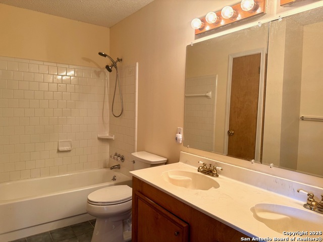 Image 21 of 56 For 181 Leinweber Dr