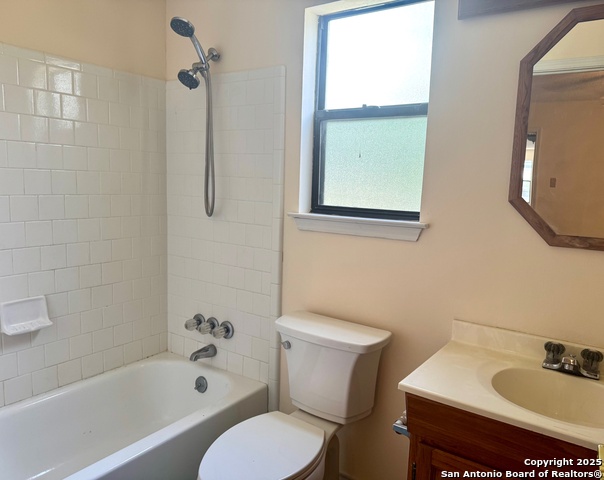 Image 24 of 56 For 181 Leinweber Dr