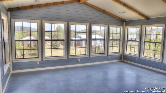 Image 29 of 56 For 181 Leinweber Dr