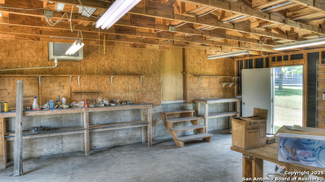 Image 41 of 56 For 181 Leinweber Dr