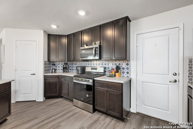 Image 12 of 33 For 5535 Castle Brook