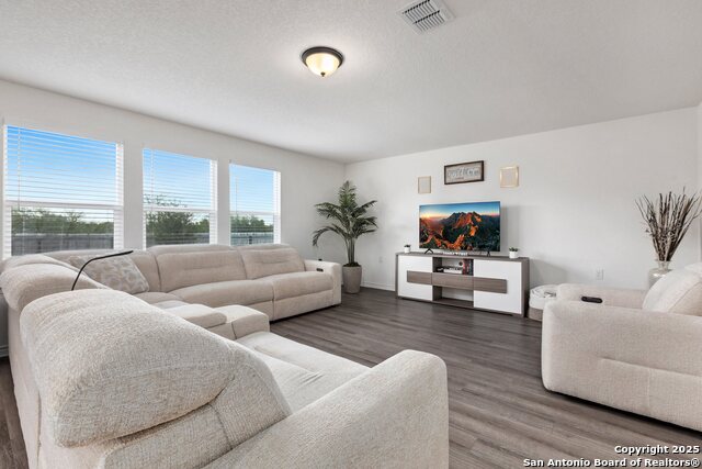 Image 6 of 33 For 5535 Castle Brook