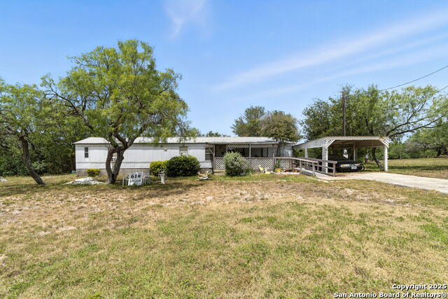 Details for 616 County Road 458, Hondo, TX 78861