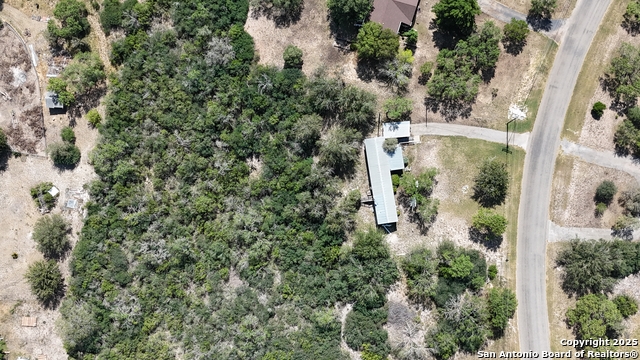 Listing photo id 1 for 616 County Road 458