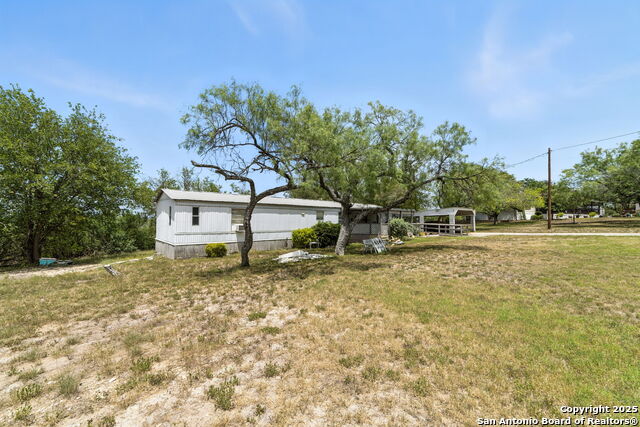 Listing photo id 2 for 616 County Road 458