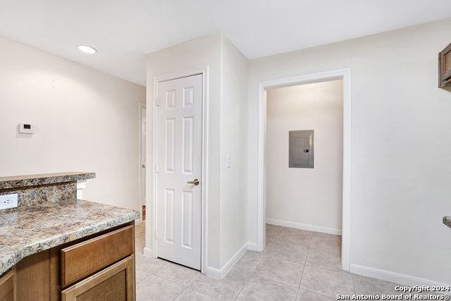 Image 18 of 31 For 7323 Snowden Rd  3108
